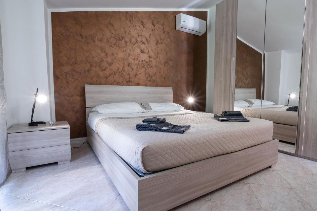 Apicella Casa Vacanze Villa ตรามอนติ ภายนอก รูปภาพ