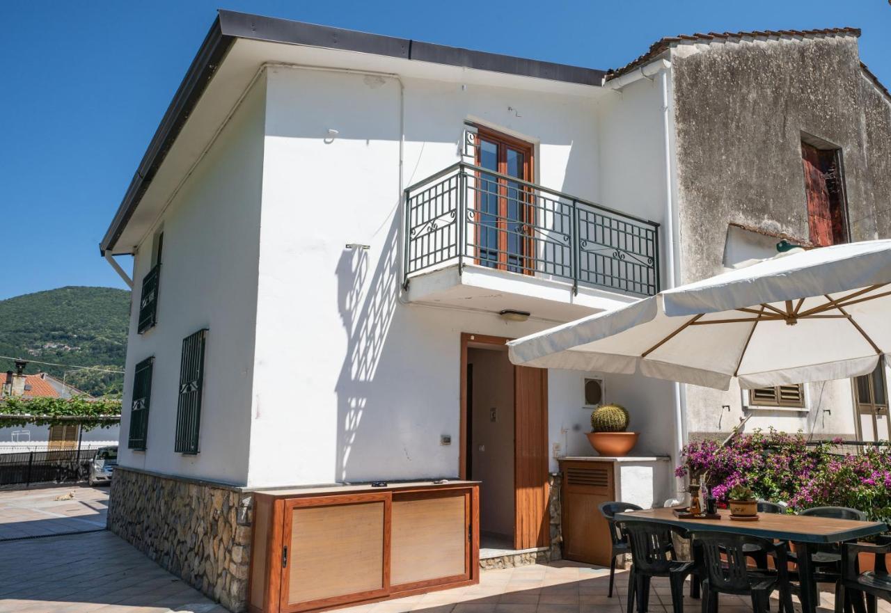 Apicella Casa Vacanze Villa ตรามอนติ ภายนอก รูปภาพ