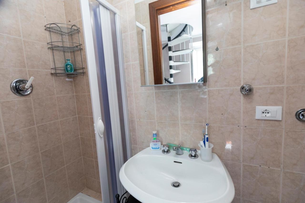 Apicella Casa Vacanze Villa ตรามอนติ ภายนอก รูปภาพ