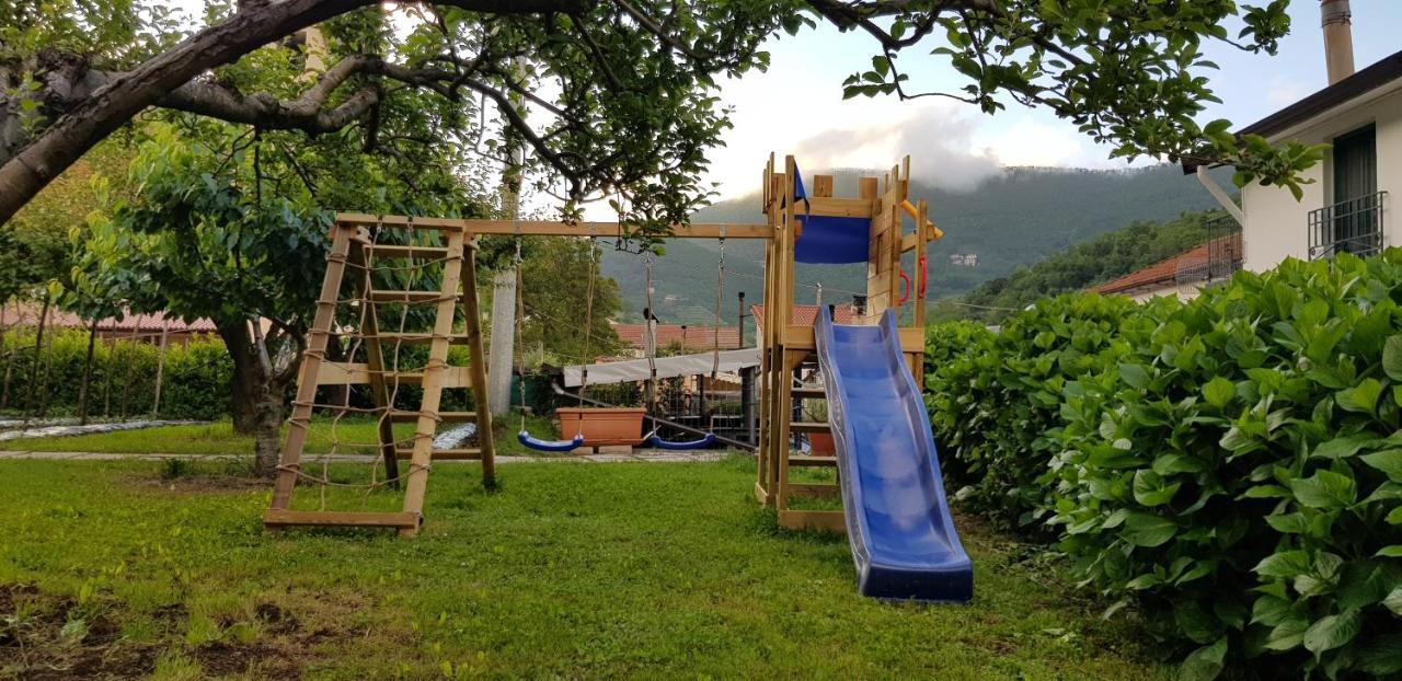 Apicella Casa Vacanze Villa ตรามอนติ ภายนอก รูปภาพ